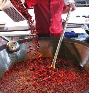 重慶火鍋底料食品廠，好的配菜，讓你彰顯男人風(fēng)范