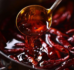 有一次性紅油加工廠沒？哪家火鍋底料工廠干凈又衛(wèi)生