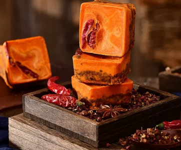 味道如何持久？揭秘火鍋底料生產(chǎn)商！