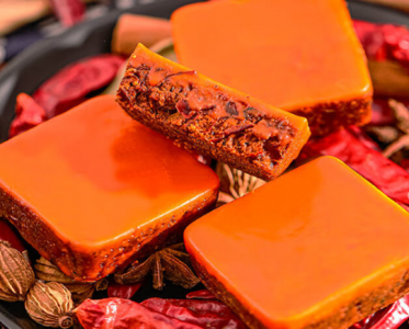 批量定制重慶中辣火鍋底料，需考量哪些關鍵因素？