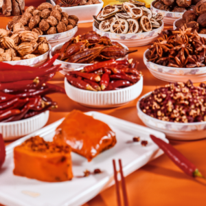 尋火鍋底料一手源，廠家合規(guī)怎保障？