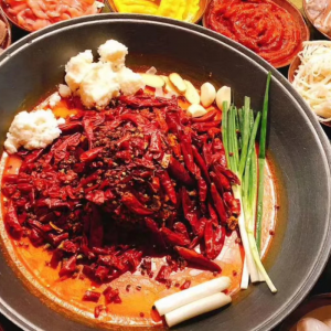 同配方火鍋底料味各異，重慶制作有何獨門秘訣？